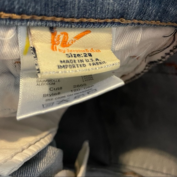 Citizens of Humanity Jeans with Embroidered Wave Design on Back Pockets Size 28 - Picture 12 of 16